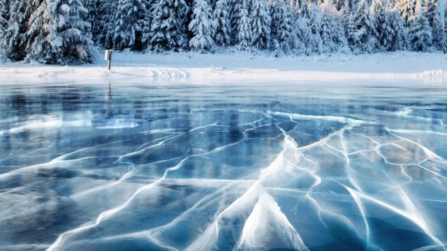 frozen-ice-lake-73b92d8ltgzrn1axnou1oc7t3zgde19pqkpuy9d53r4.jpg